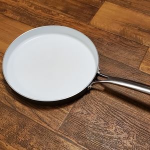 Calphalon classic ceramic 12"